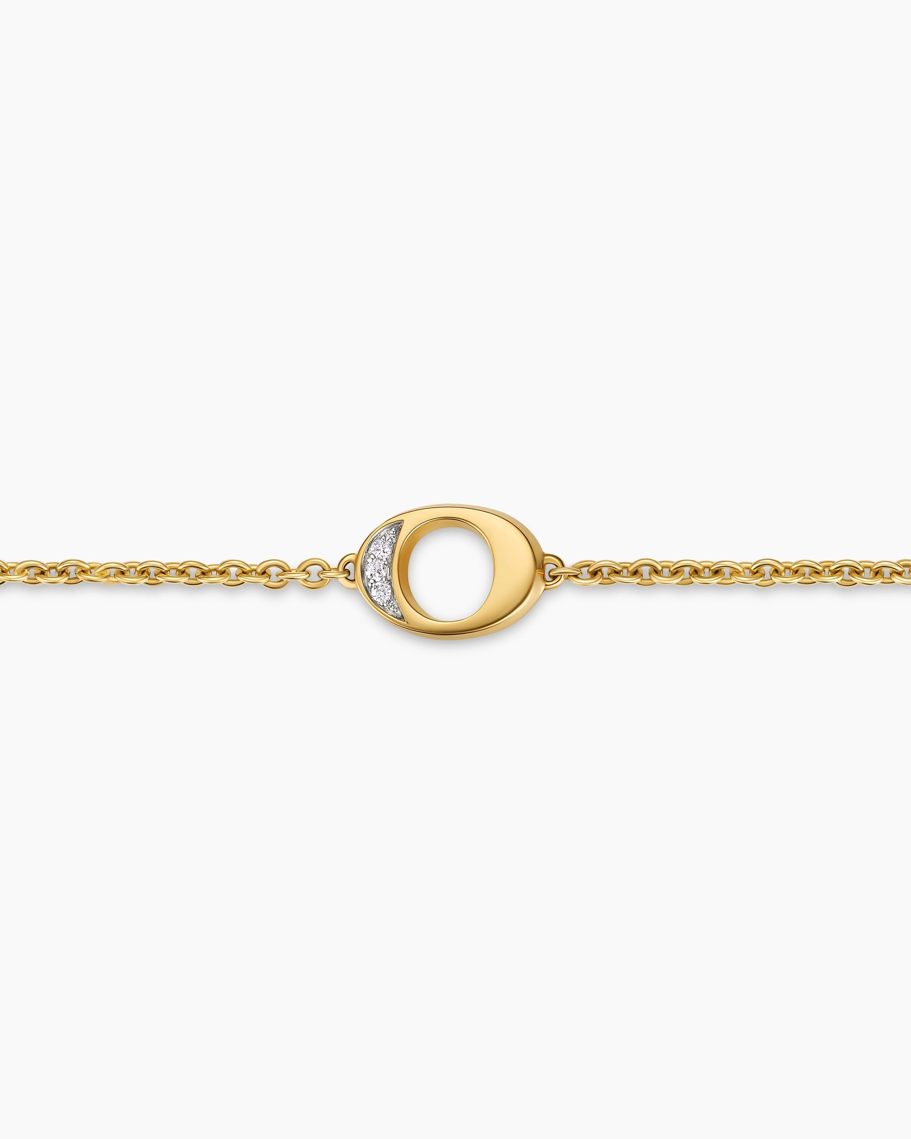Petite Pavé Initial Chain Bracelet in 18K Yellow Gold with Diamond O