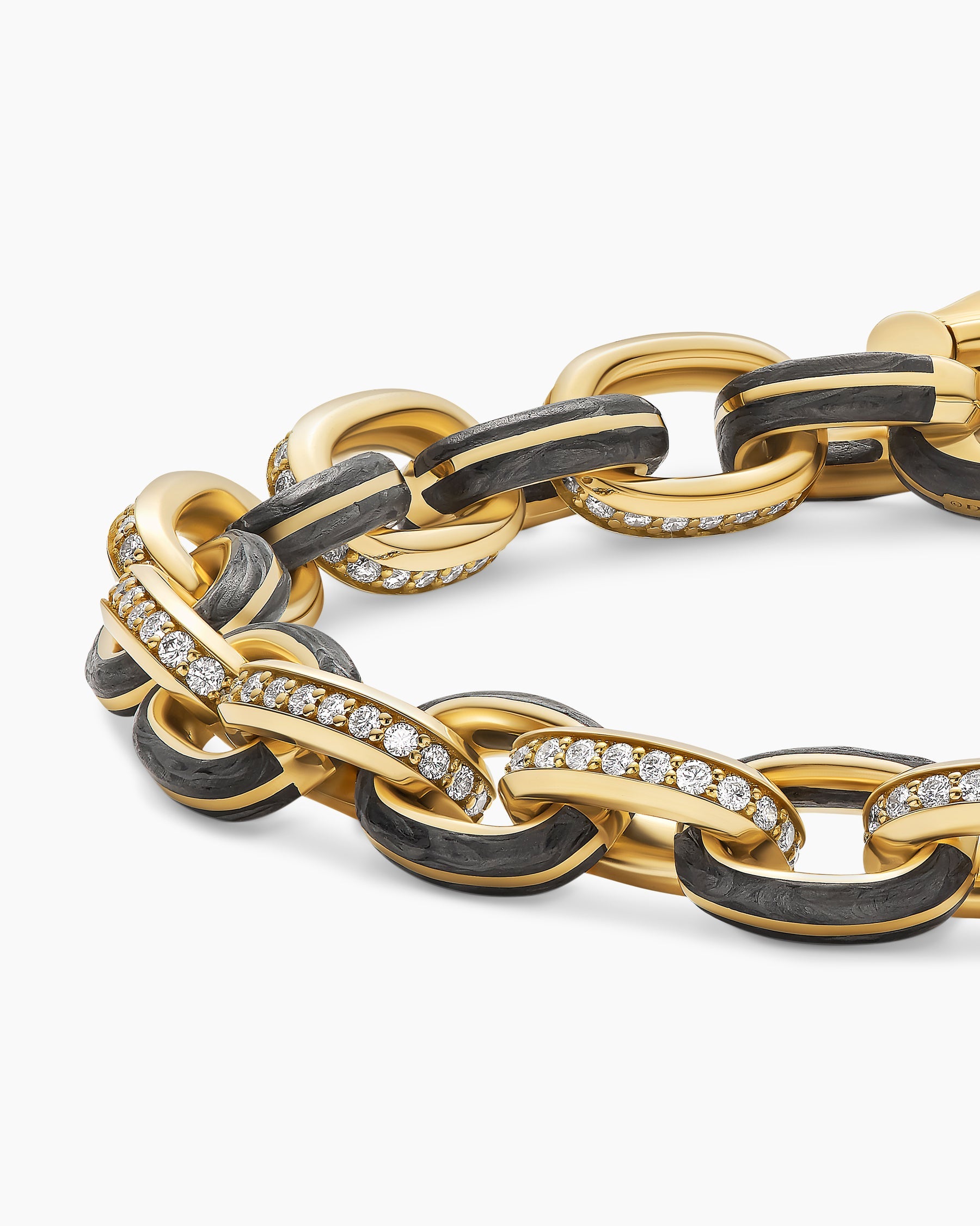Streamline® Oval Link Bracelet in 18K Yellow Gold with Forged Carbon and Diamonds, 8.5mm