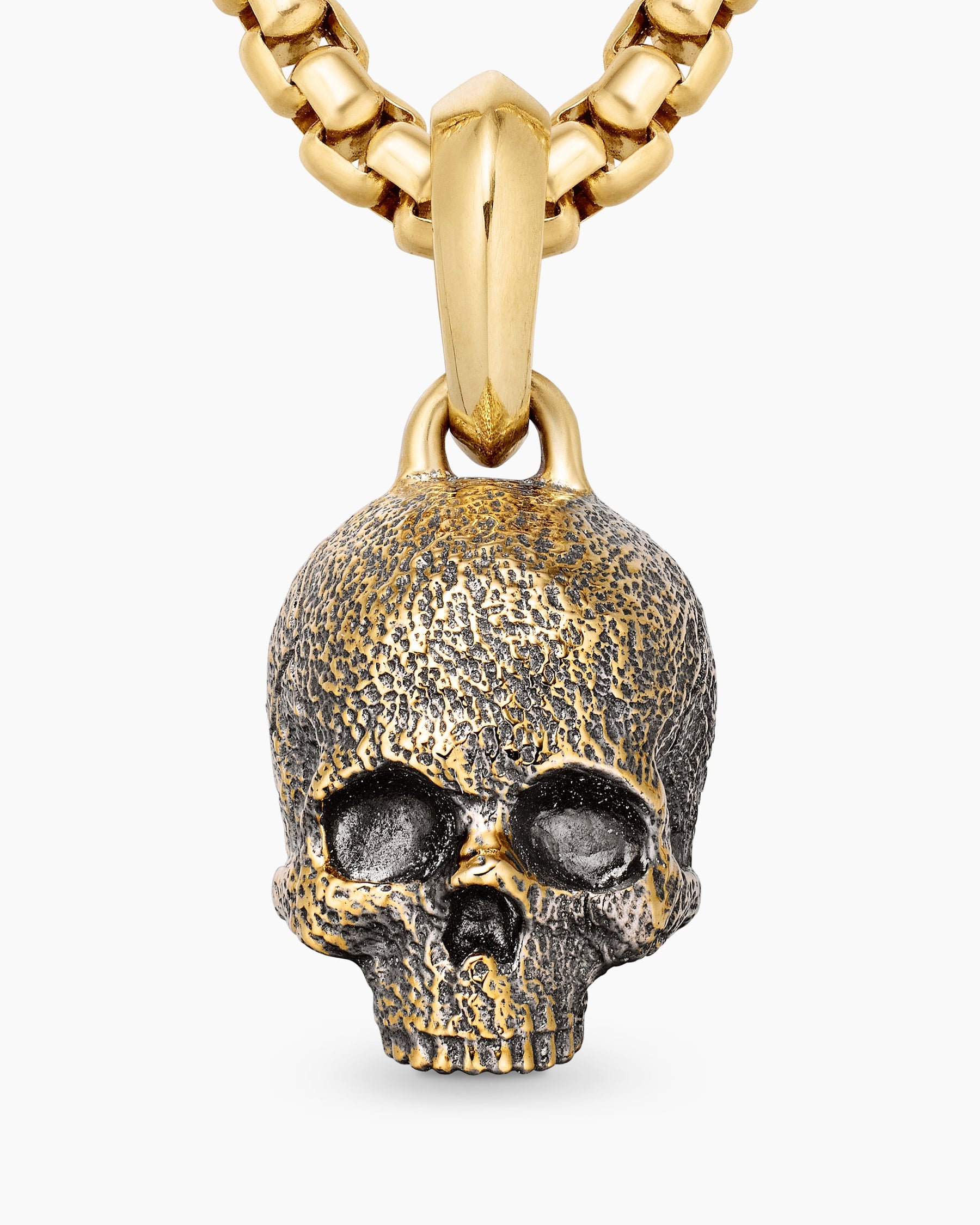 Memento Mori Skull Amulet in 18K Yellow Gold, 16mm