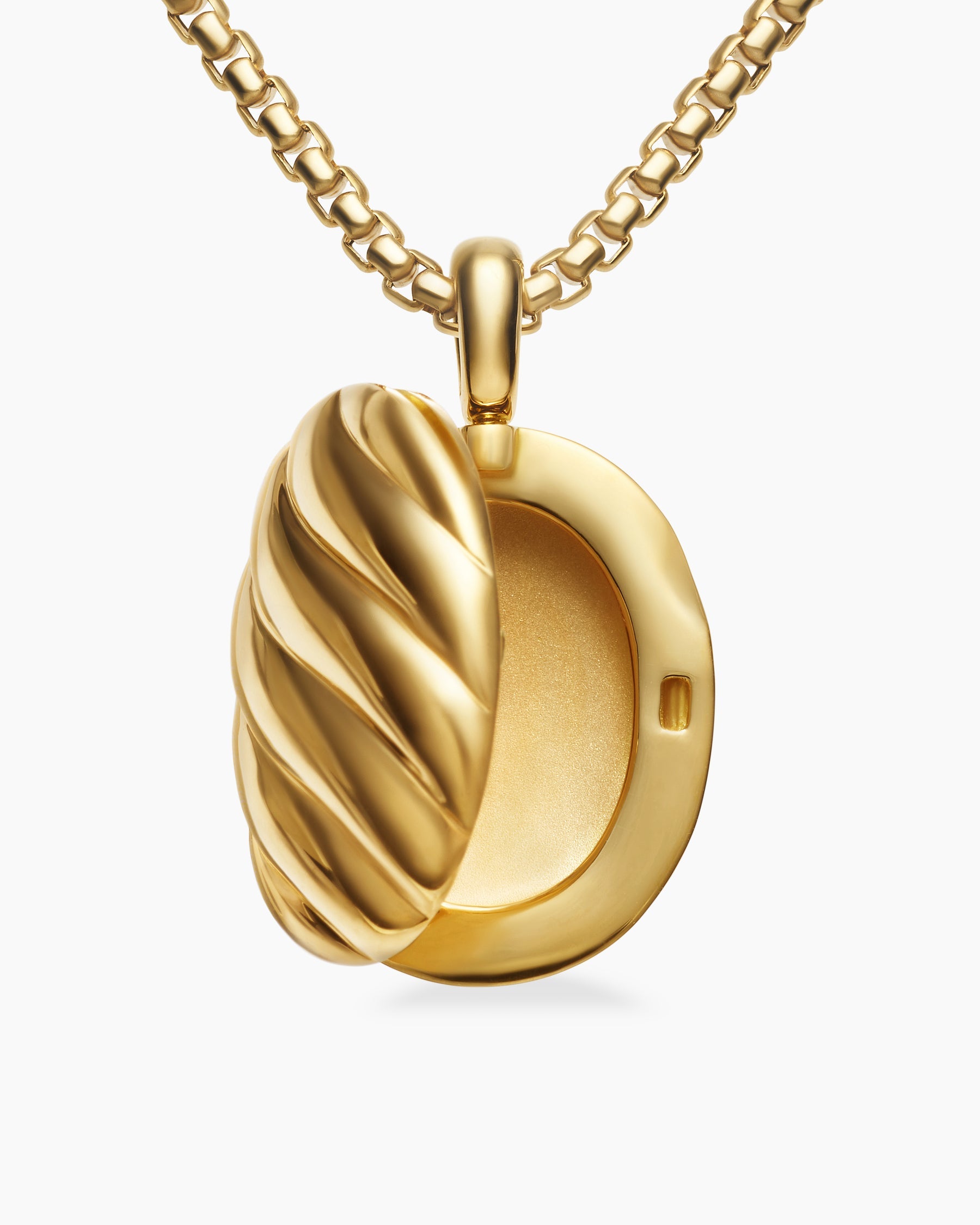 Sculpted Cable Locket in 18K Yellow Gold, 24mm