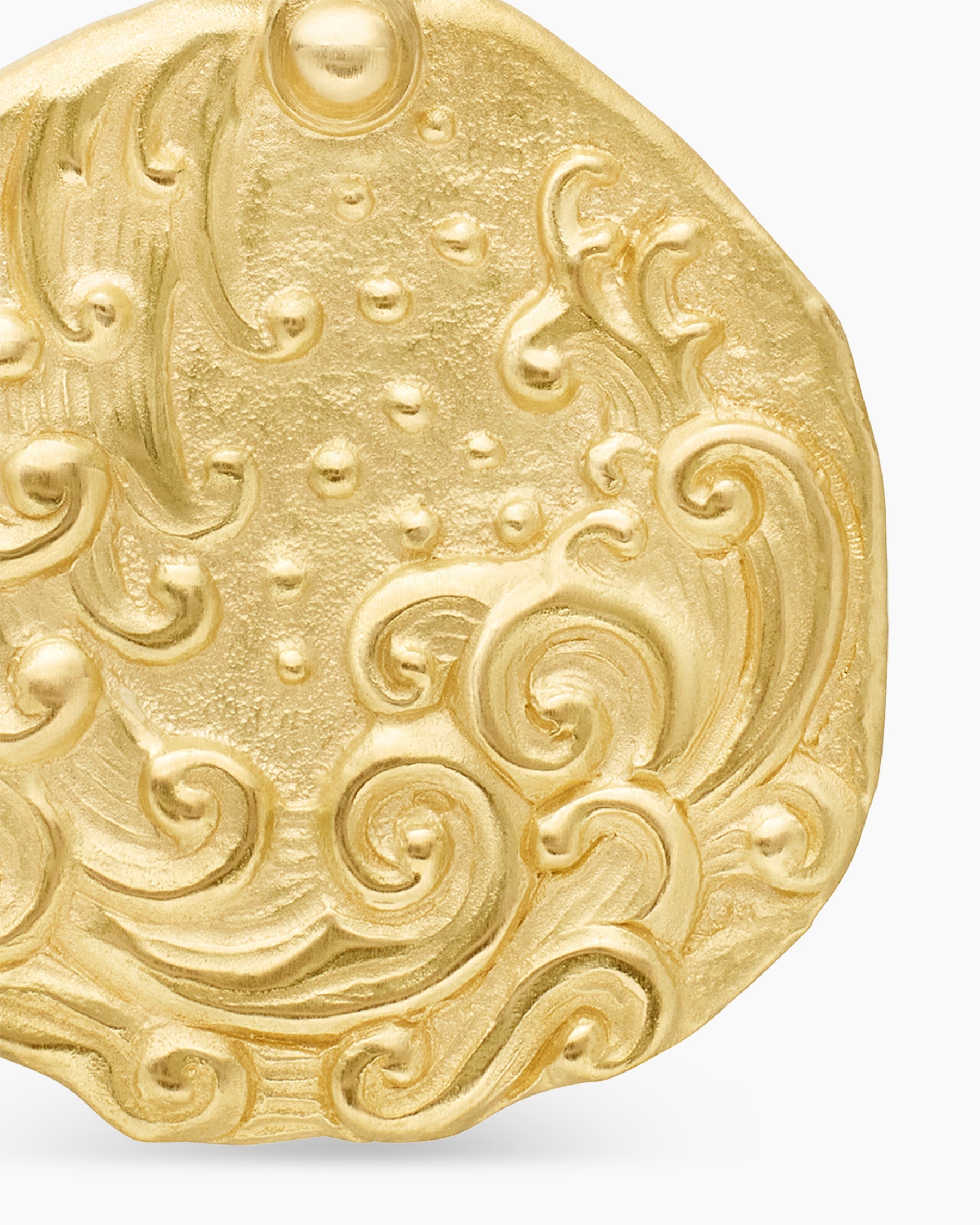 Aquarius Amulet in 18K Yellow Gold, 17mm