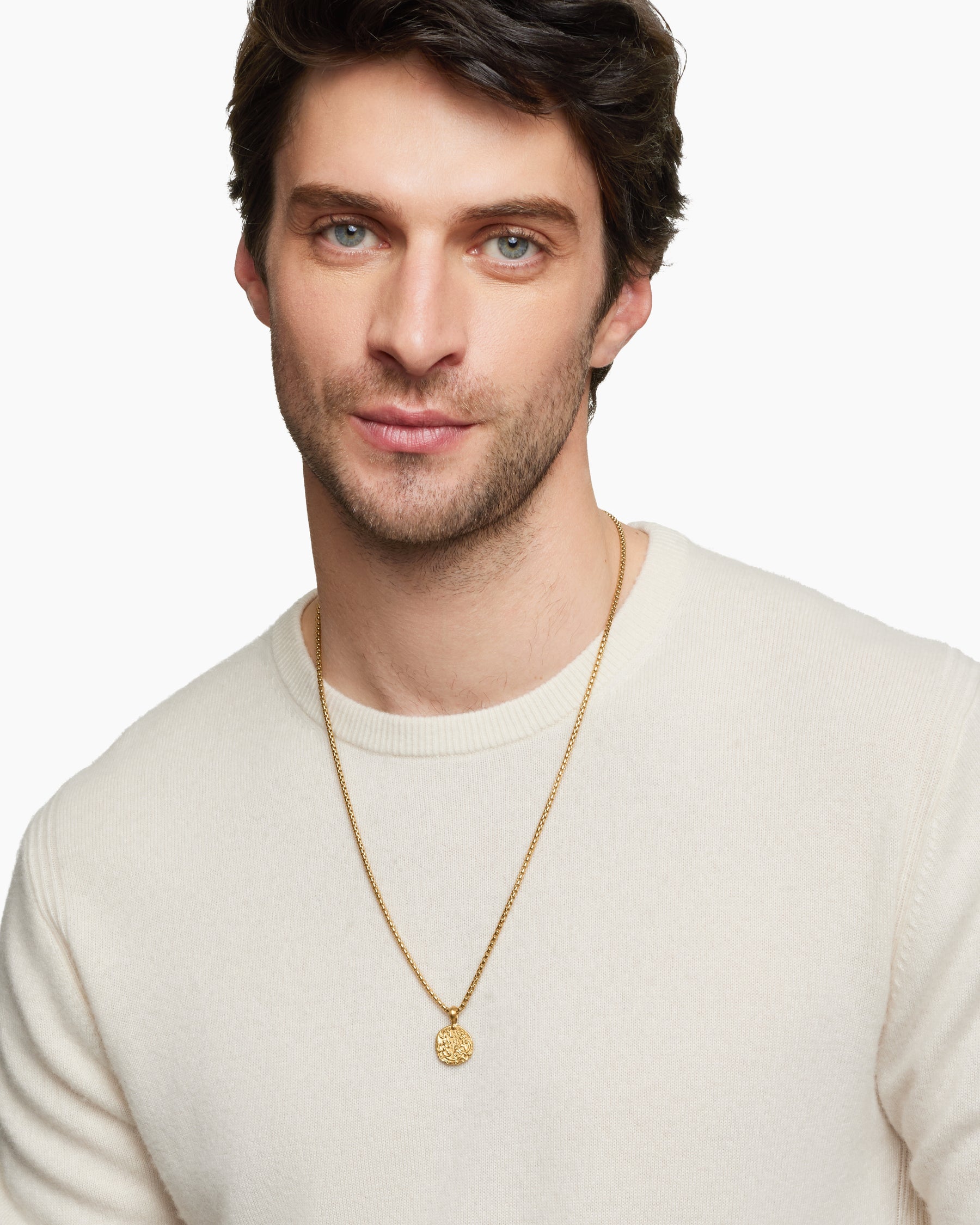 Aquarius Amulet in 18K Yellow Gold, 17mm