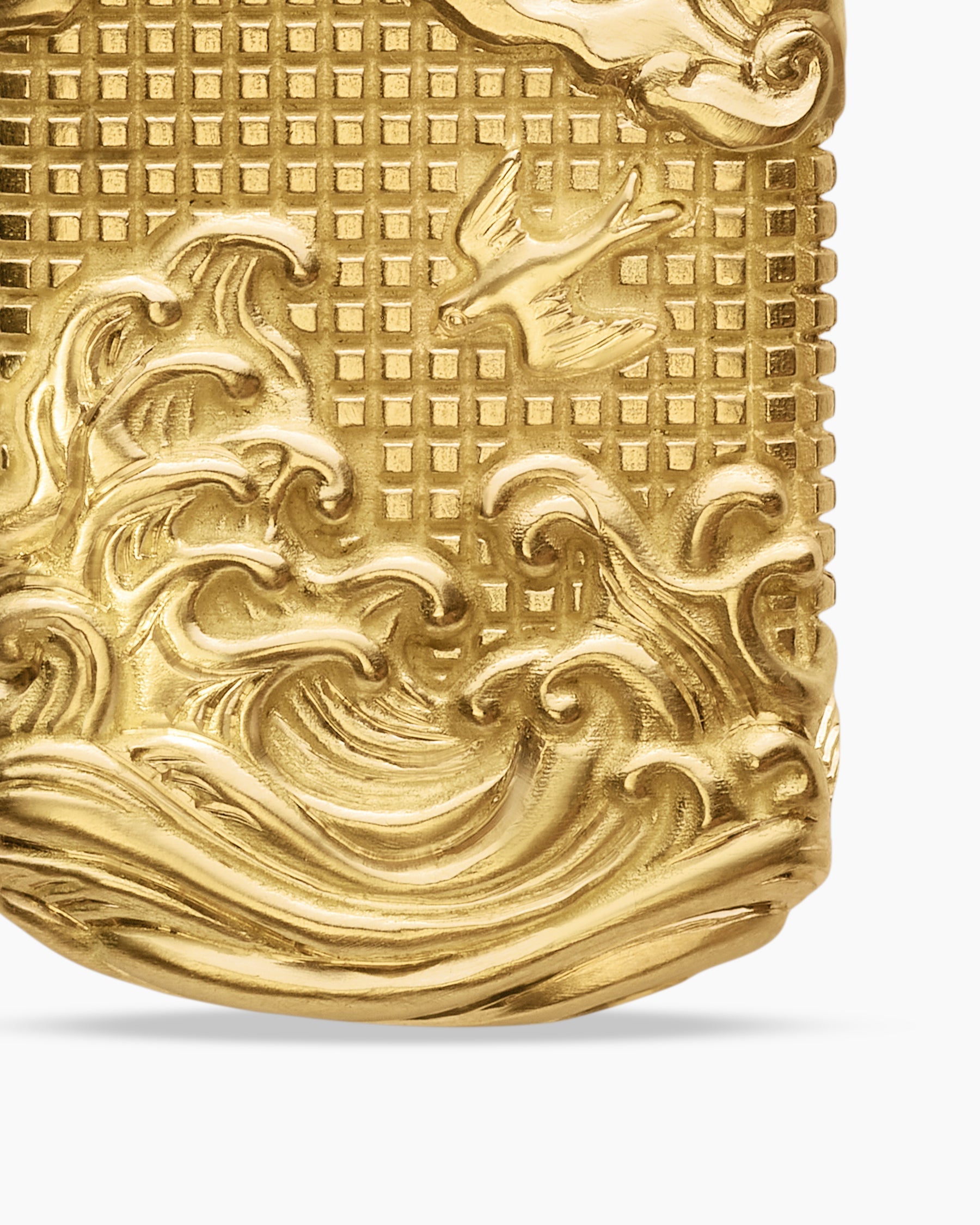 Waves Tag in 18K Yellow Gold, 27mm
