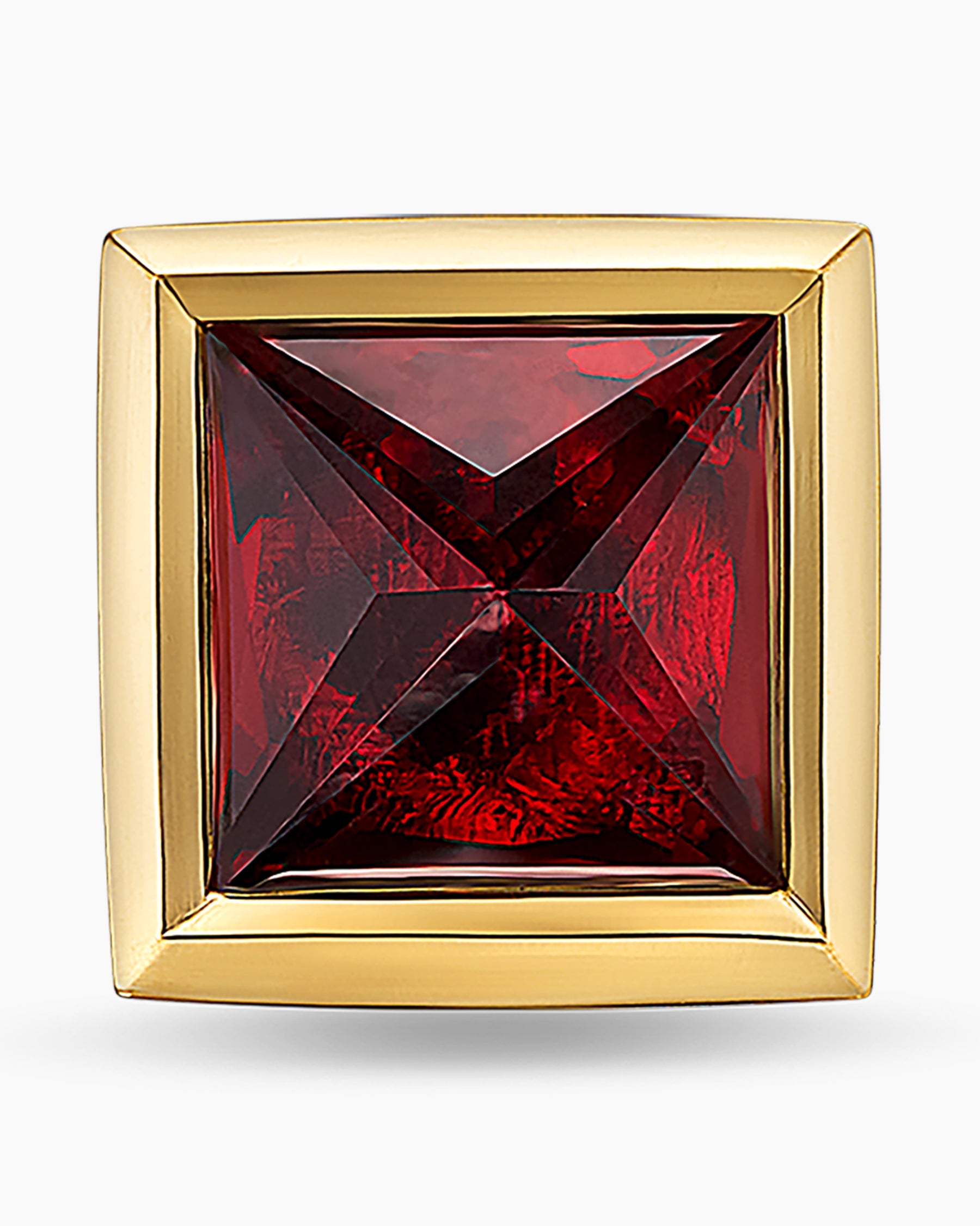Pyramid Stud Earring in 18K Yellow Gold with Garnet, 6.6mm