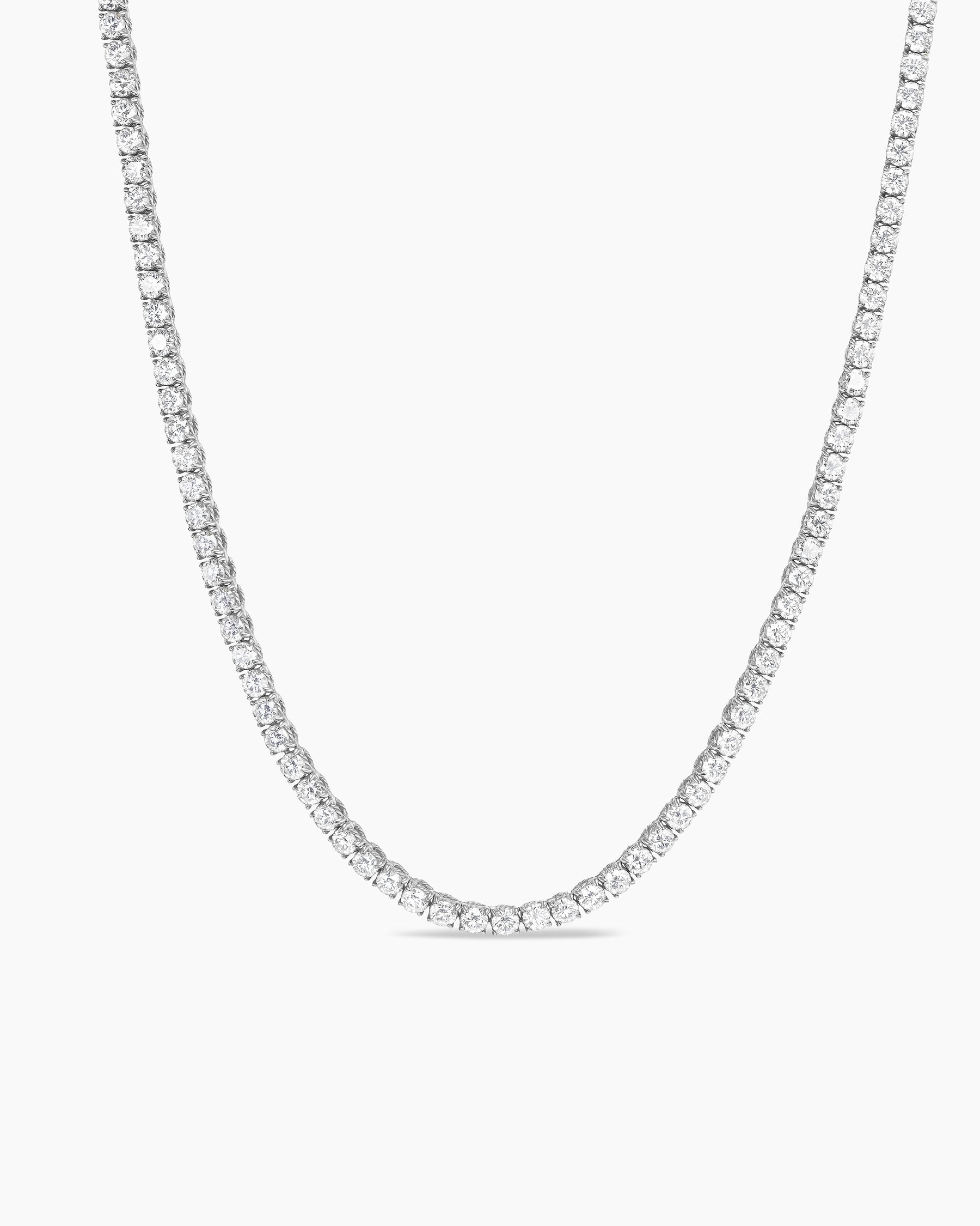 Tennis Necklace in 18K White Gold with Diamonds, 3mm