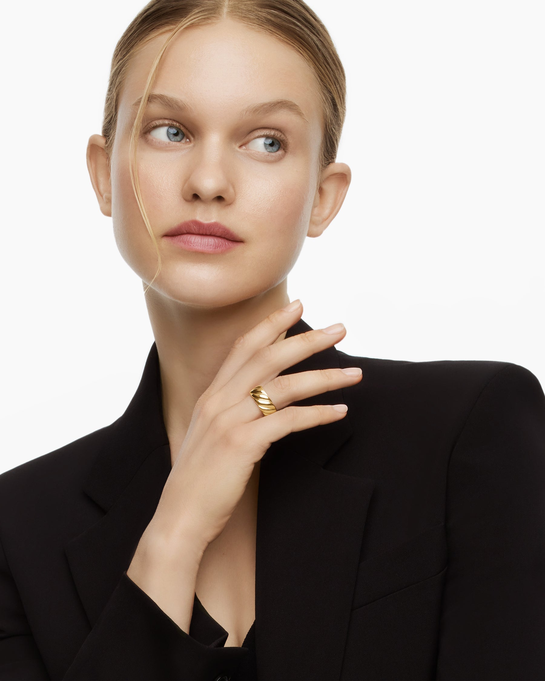 Sculpted Cable Band Ring in 18K Yellow Gold, 9mm