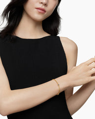 Classic Cablespira® Station Bracelet in 18K Yellow Gold with Pavé Blue Sapphires, 3mm