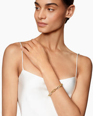 DY Madison® Chain Bracelet in 18K Yellow Gold with Diamonds, 8.5mm