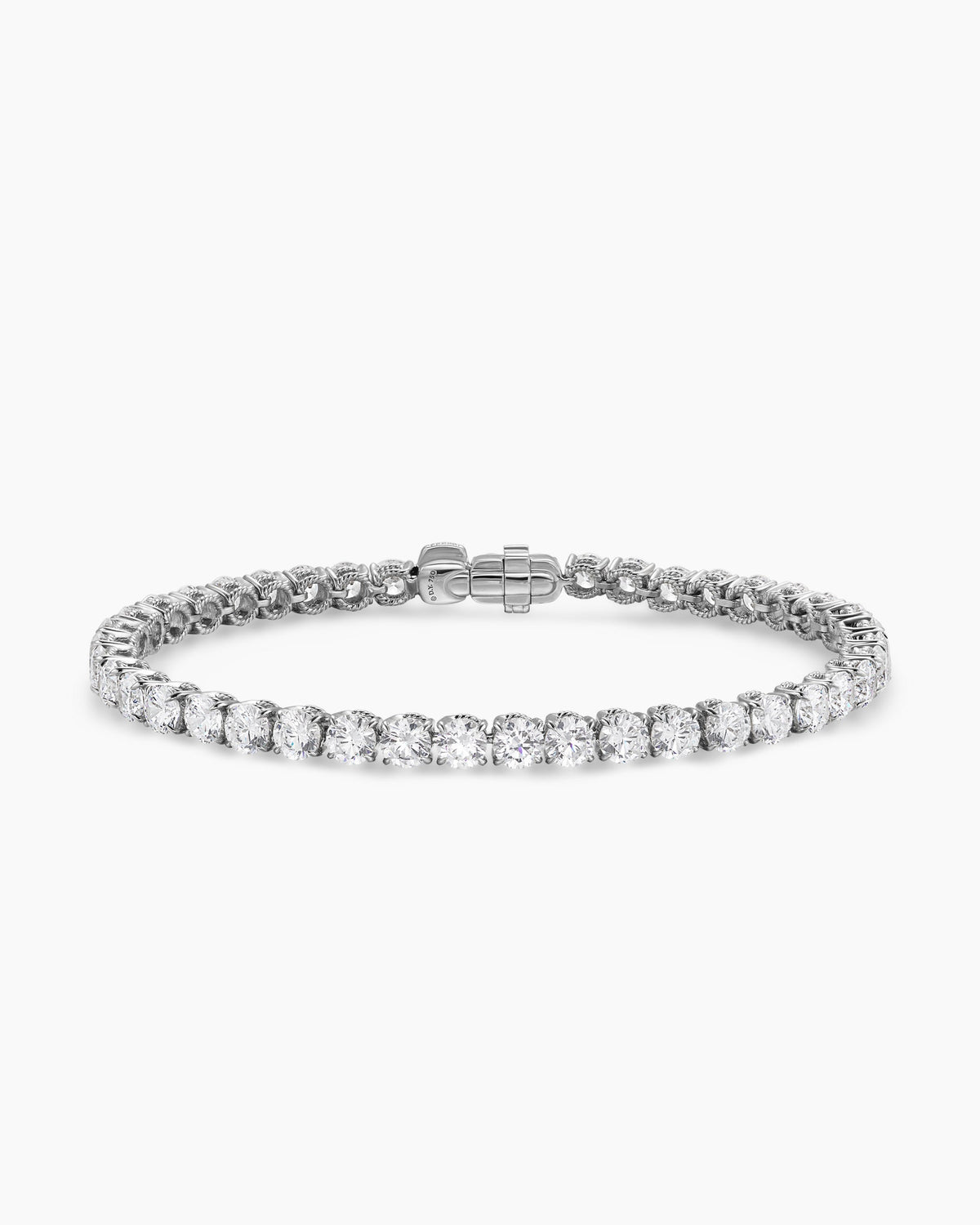 Tennis Bracelet in 18K White Gold with Diamonds, 4mm