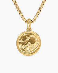 Scorpio Amulet in 18K Yellow Gold with Diamonds, 19mm