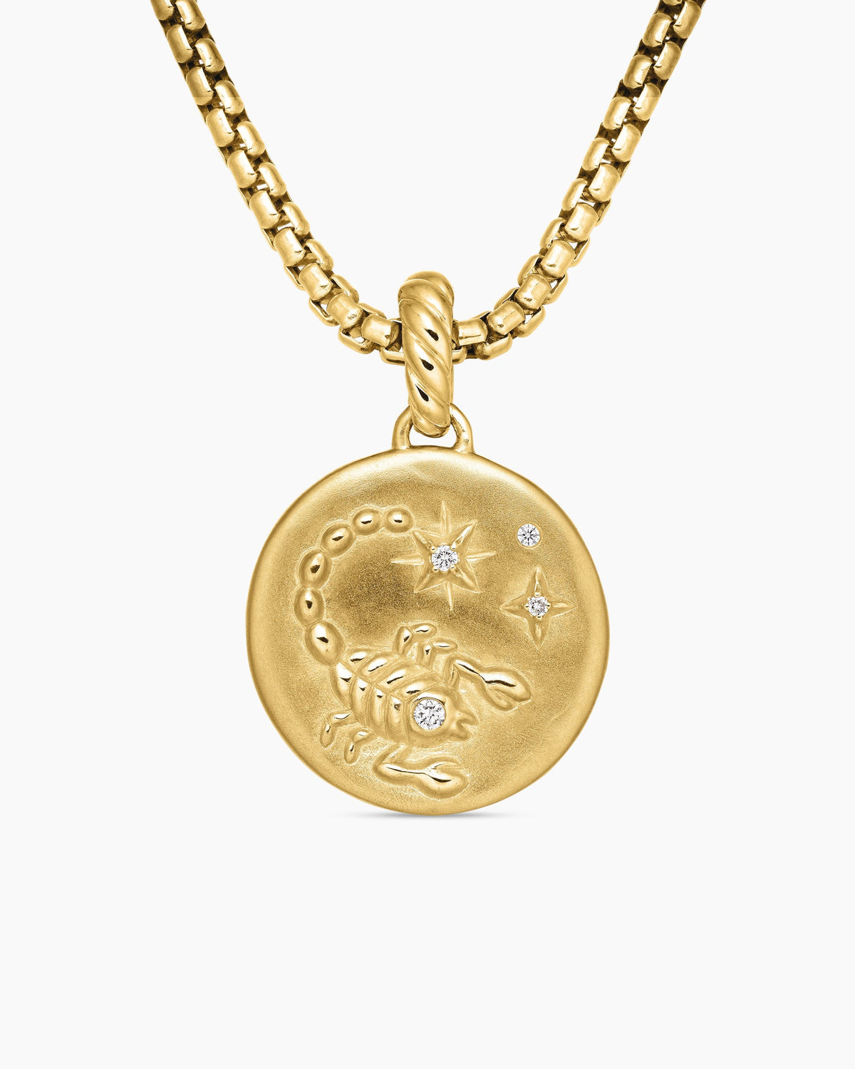 Scorpio Amulet in 18K Yellow Gold with Diamonds, 19mm