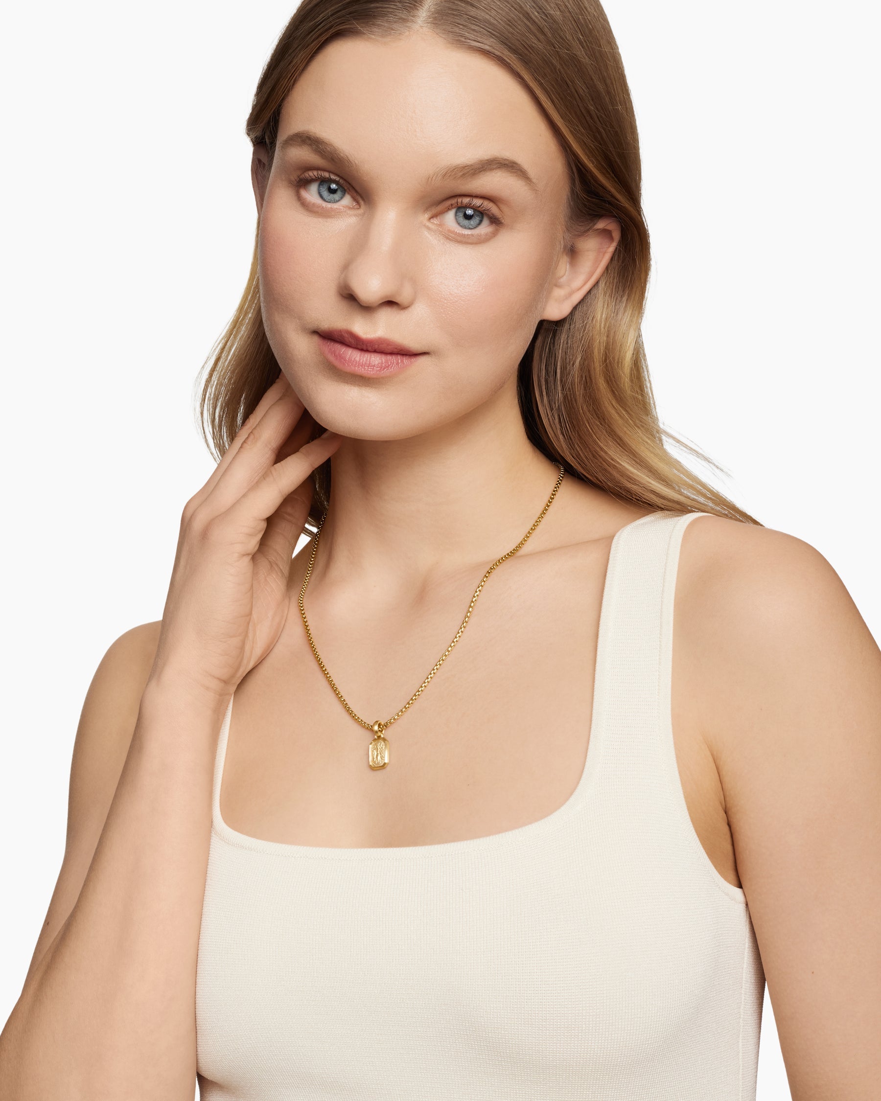 Petrvs® Bee Amulet in 18K Yellow Gold, 15.4mm
