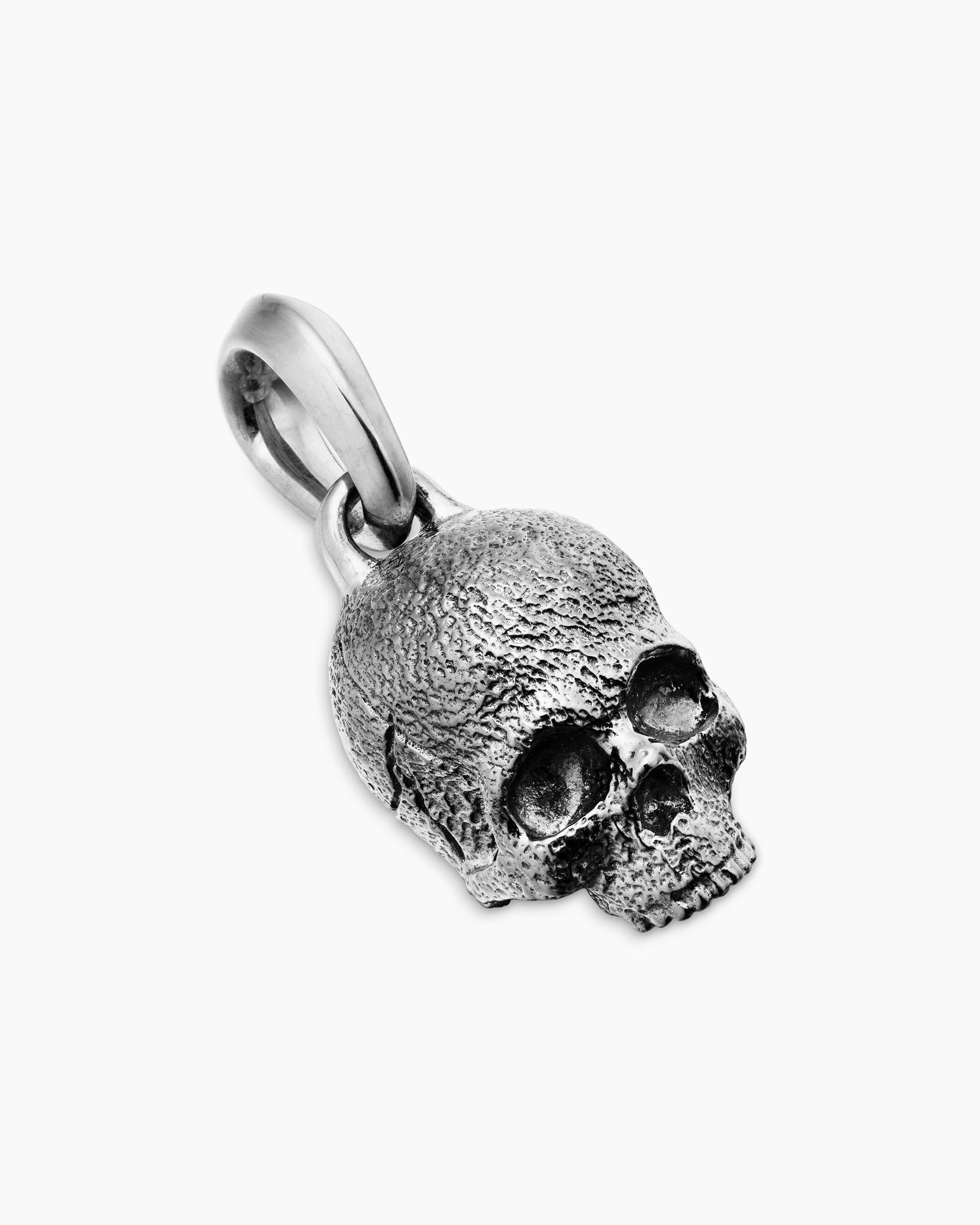 Memento Mori Skull Amulet in Sterling Silver, 16mm
