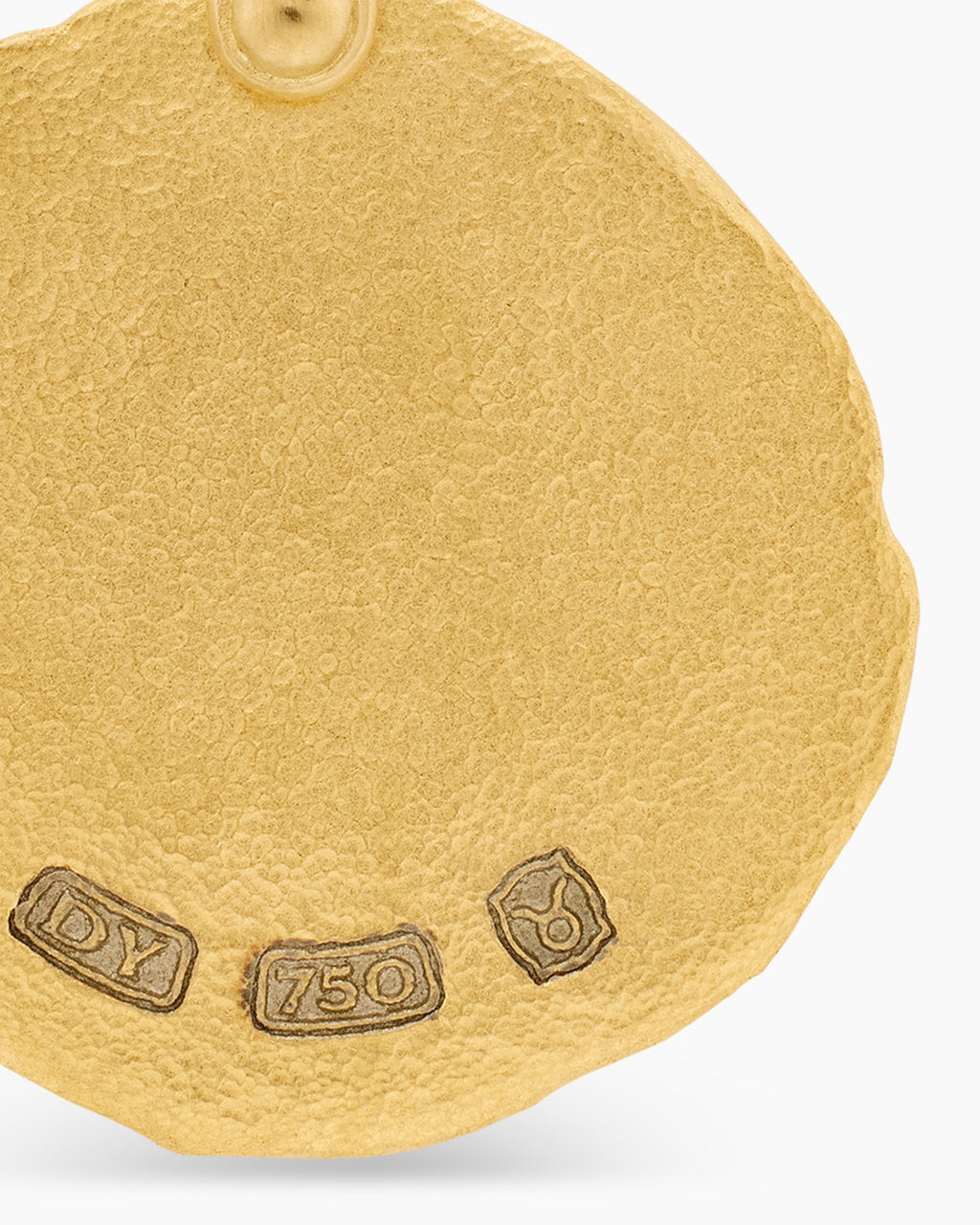 Taurus Amulet in 18K Yellow Gold, 17mm