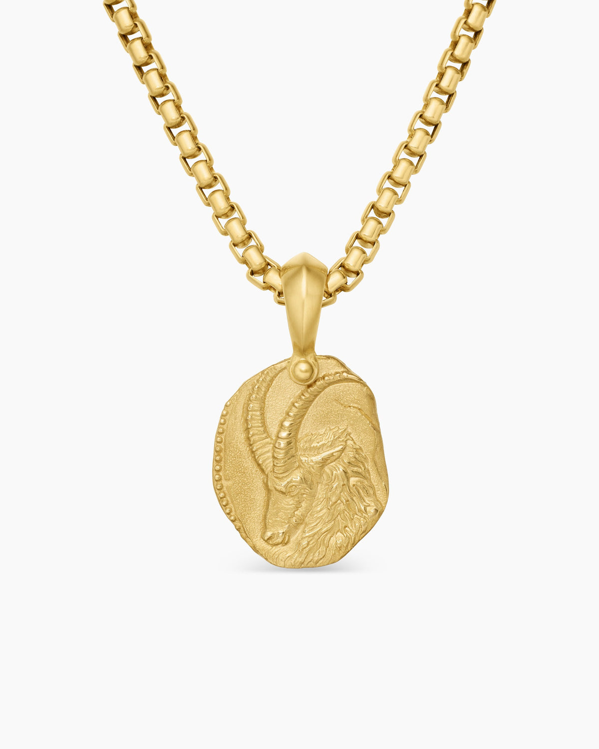 Capricorn Amulet in 18K Yellow Gold, 17mm