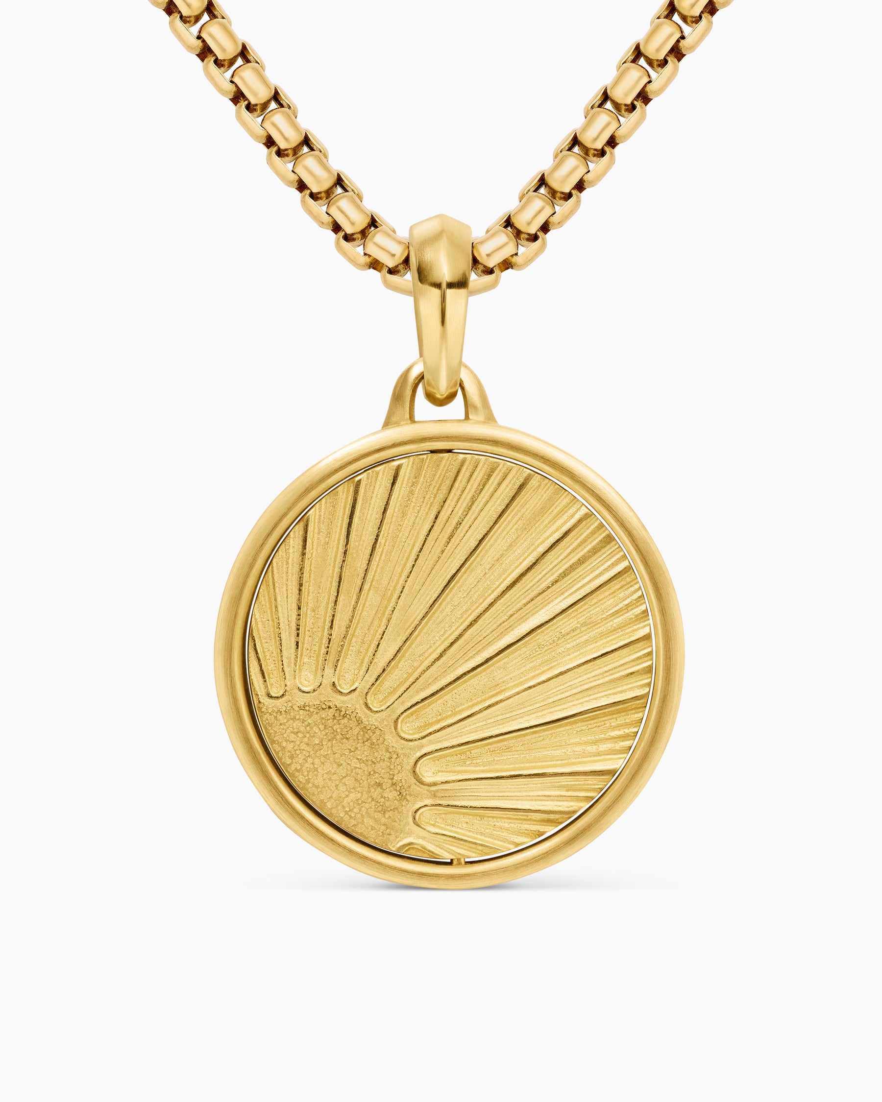 Storm Duality Amulet in 18K Yellow Gold, 23.6mm