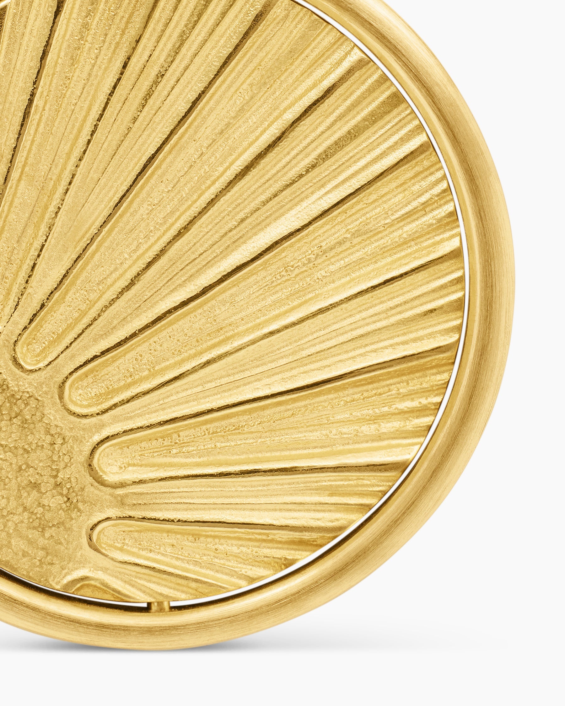 Storm Duality Amulet in 18K Yellow Gold, 23.6mm