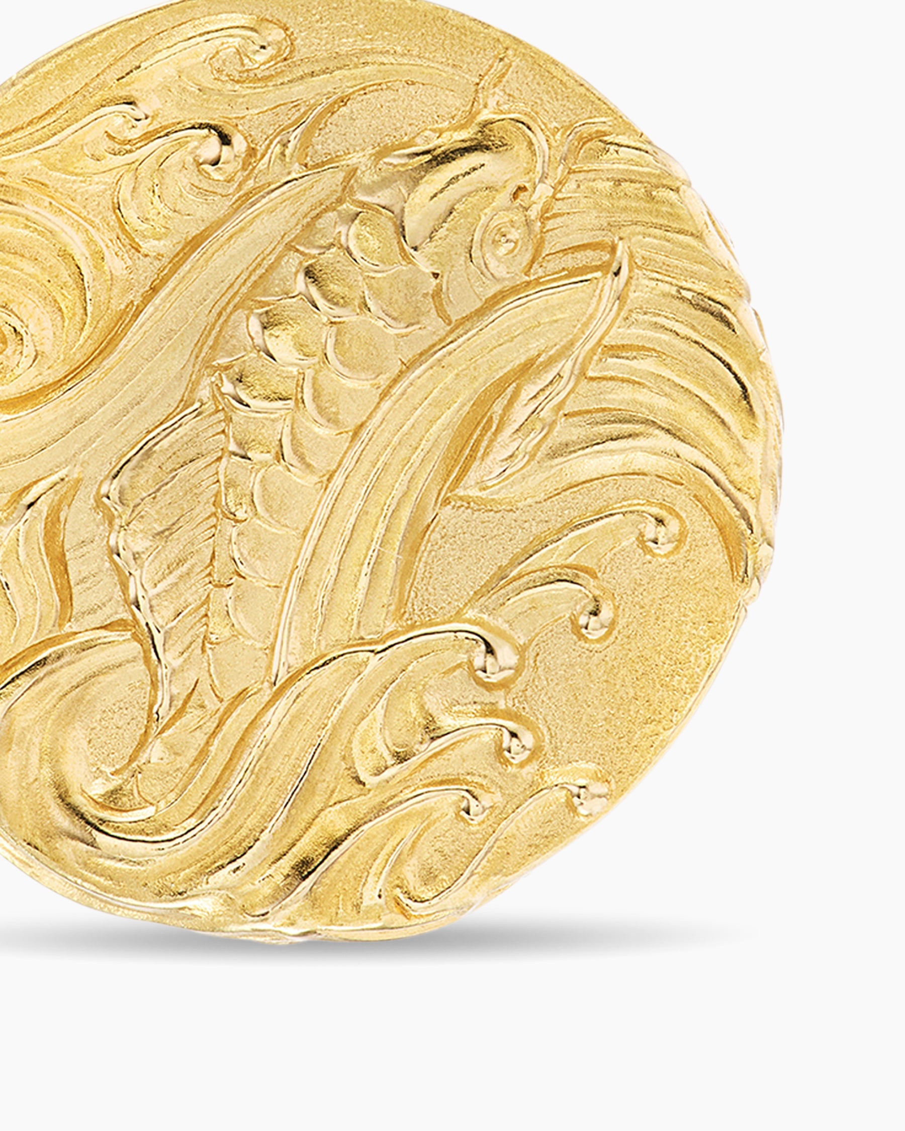 Dragon Amulet in 18K Yellow Gold, 21mm