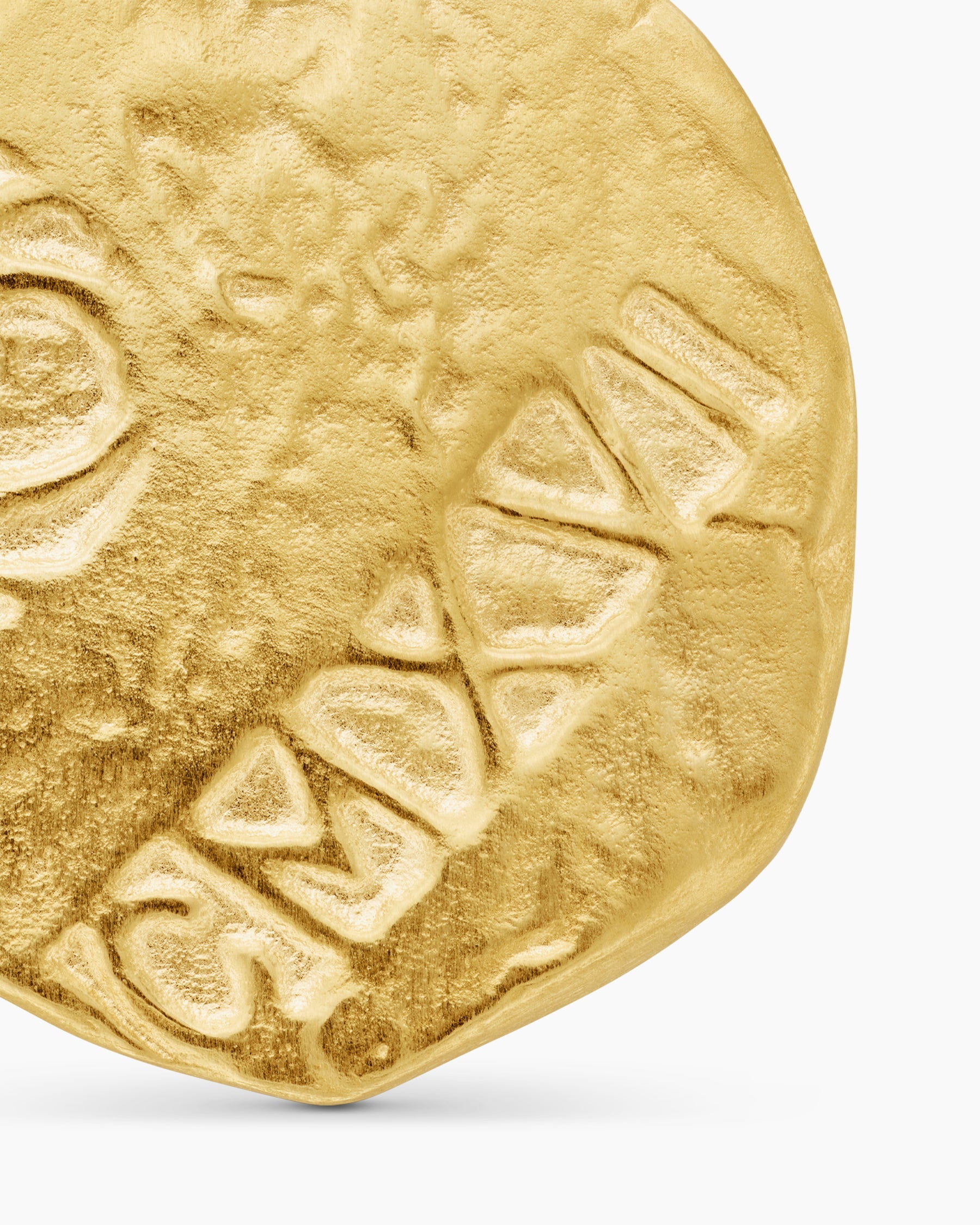 Shipwreck Coin Amulet  in 18K Yellow Gold, 21mm