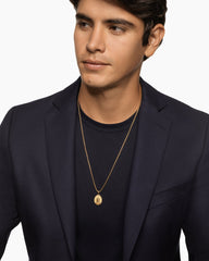 Mary Amulet in 18K Yellow Gold, 20mm