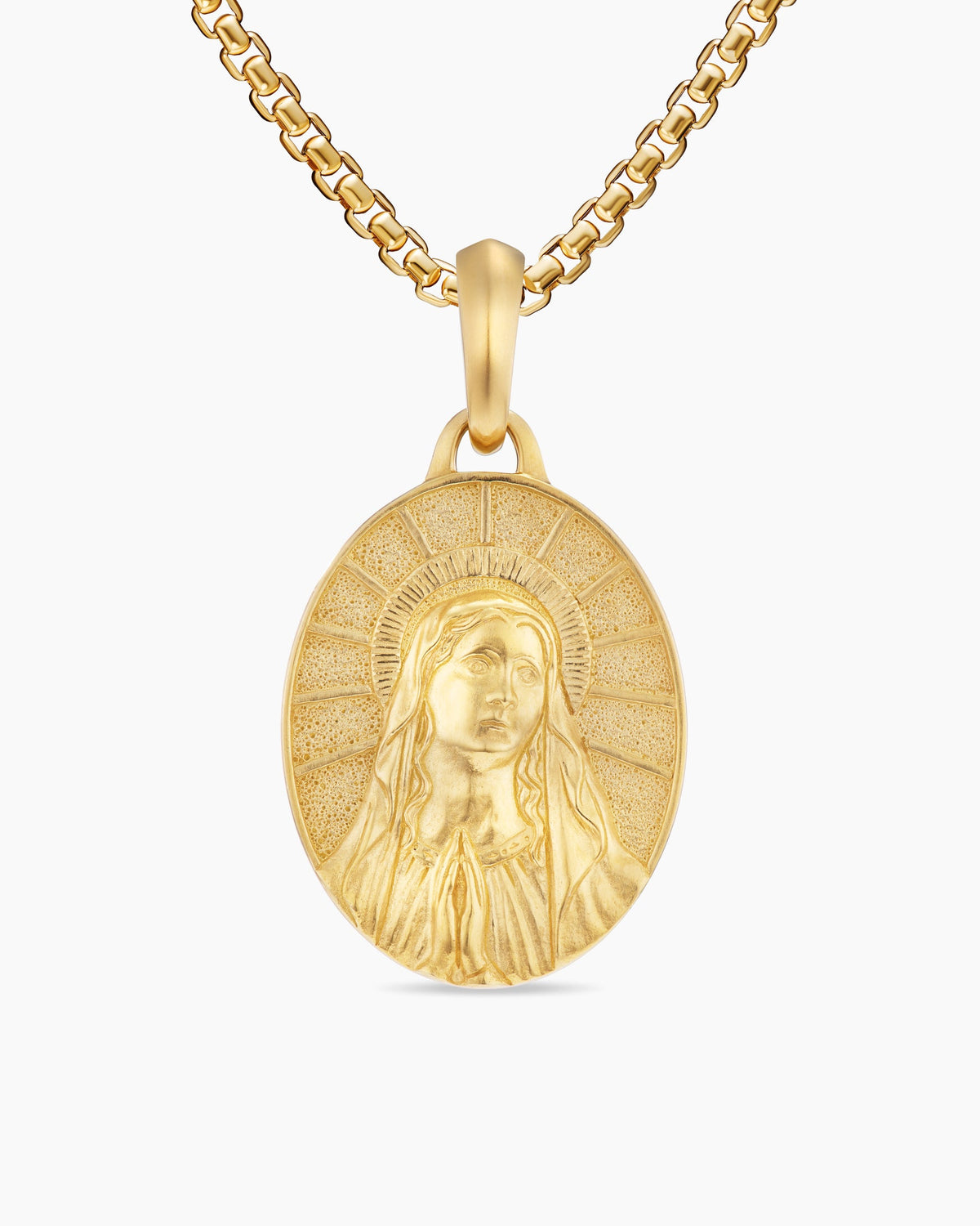 Mary Amulet in 18K Yellow Gold, 20mm
