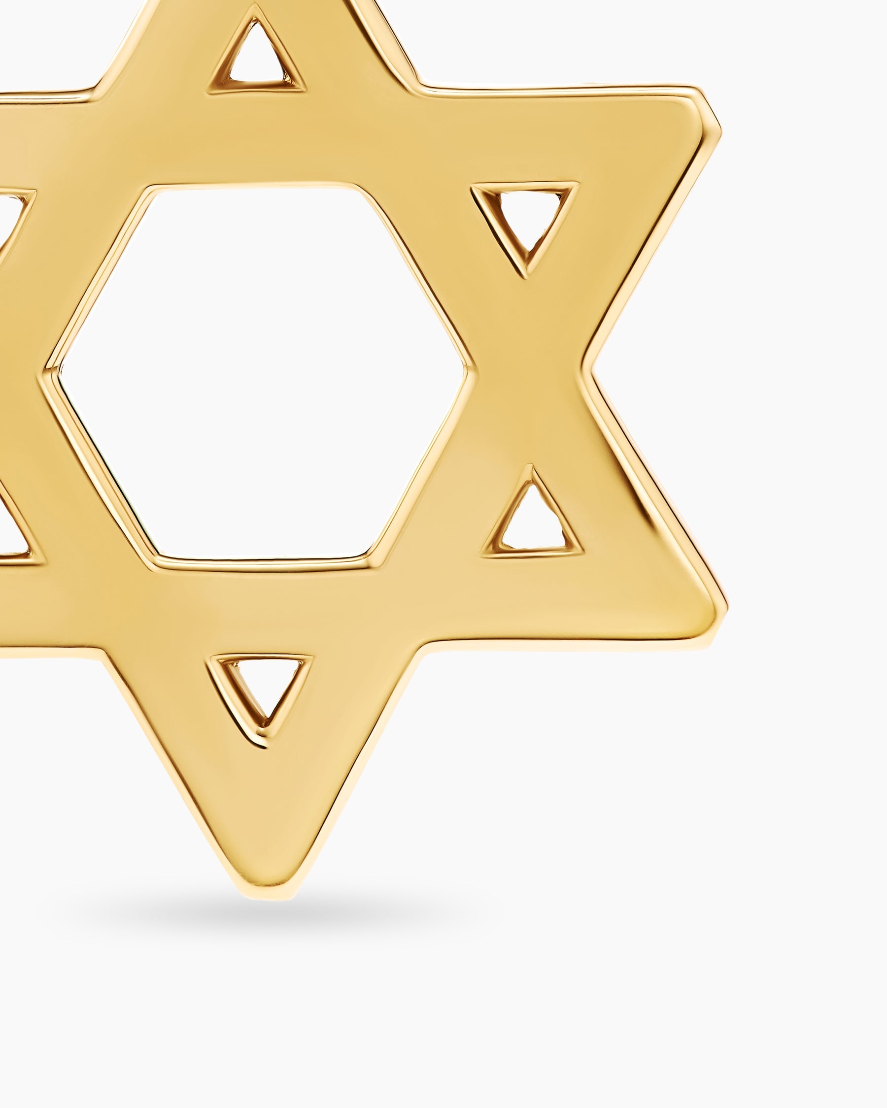 Star of David Pendant in 18K Yellow Gold, 19mm