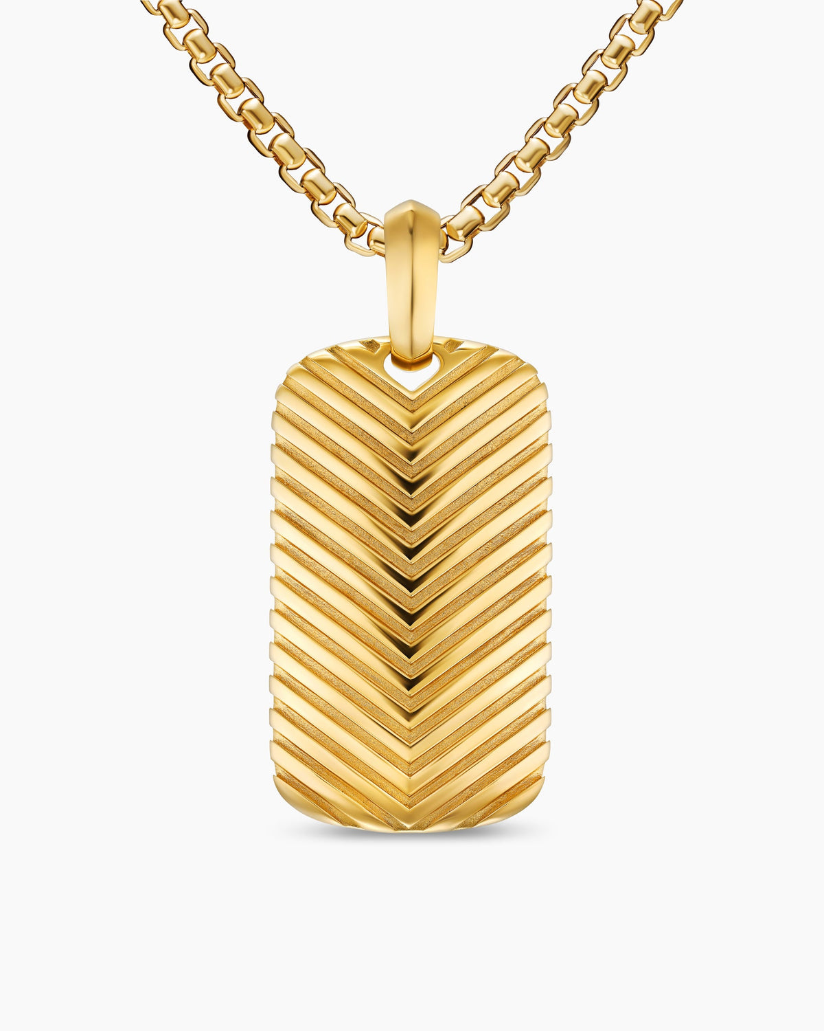 Chevron Tag in 18K Yellow Gold, 34mm
