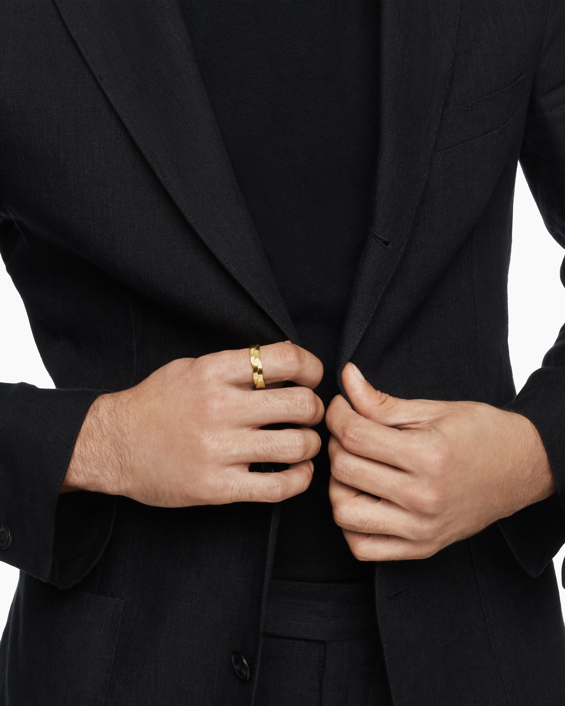 DY Helios™ Band Ring in 18K Yellow Gold, 6mm