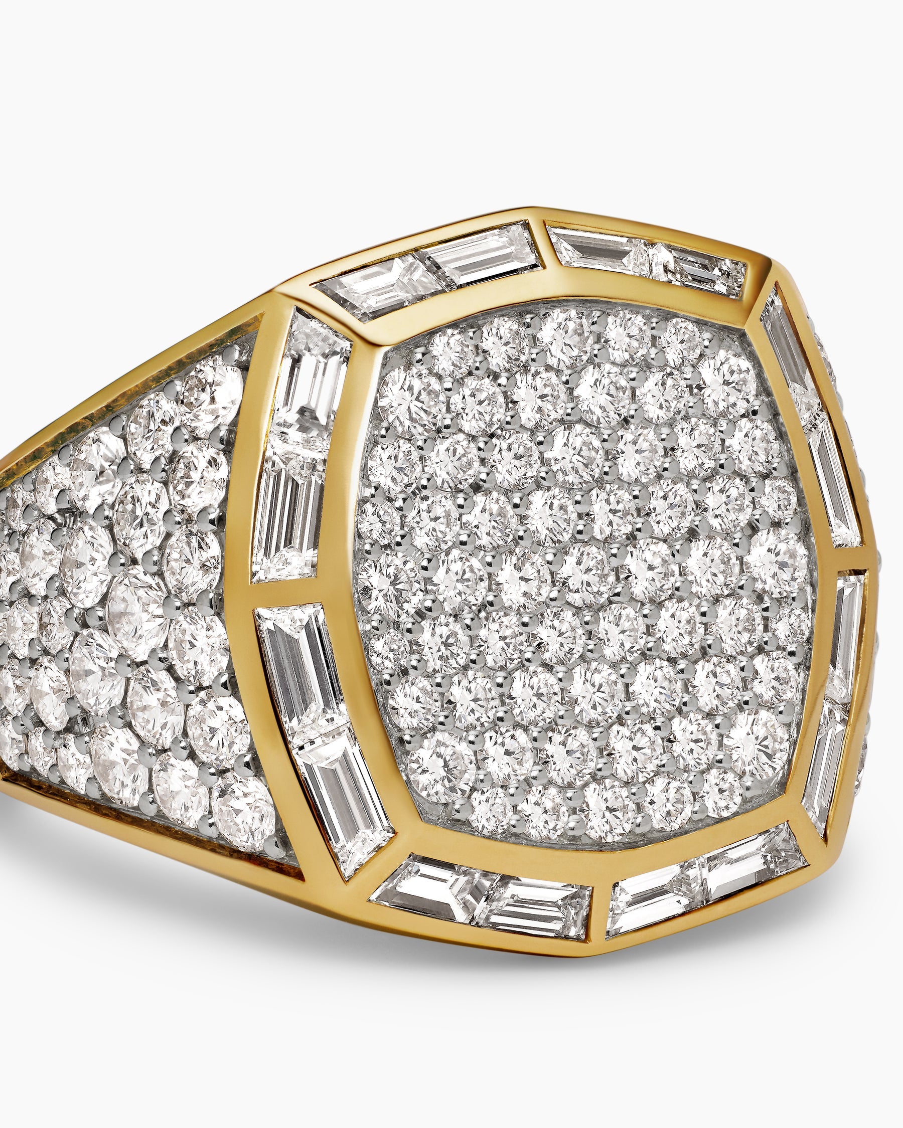 Streamline® Signet Ring in 18K Yellow Gold with Diamonds, 25mm