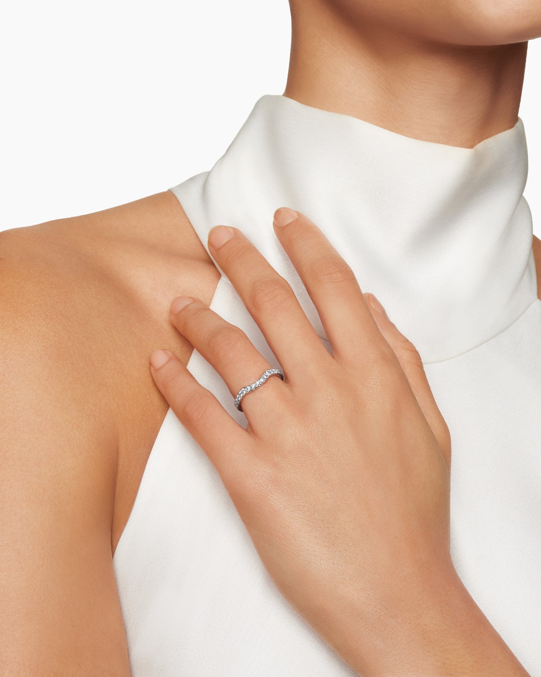 DY Eden Band Ring in Platinum with Pavé Diamonds, 2.3mm
